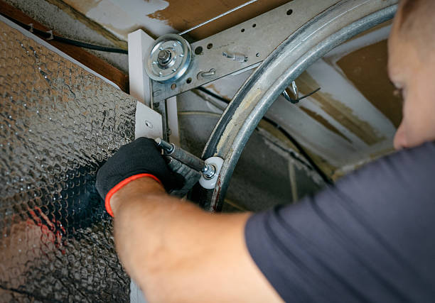 Affordable Garage Door Panel Replacement solutions in Prestbury, IL